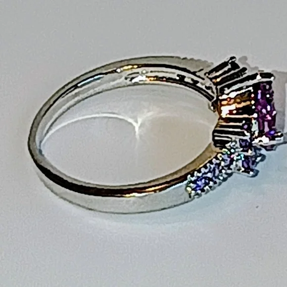 Elegant Purple Gemstone Ring - Picture 16 of 16